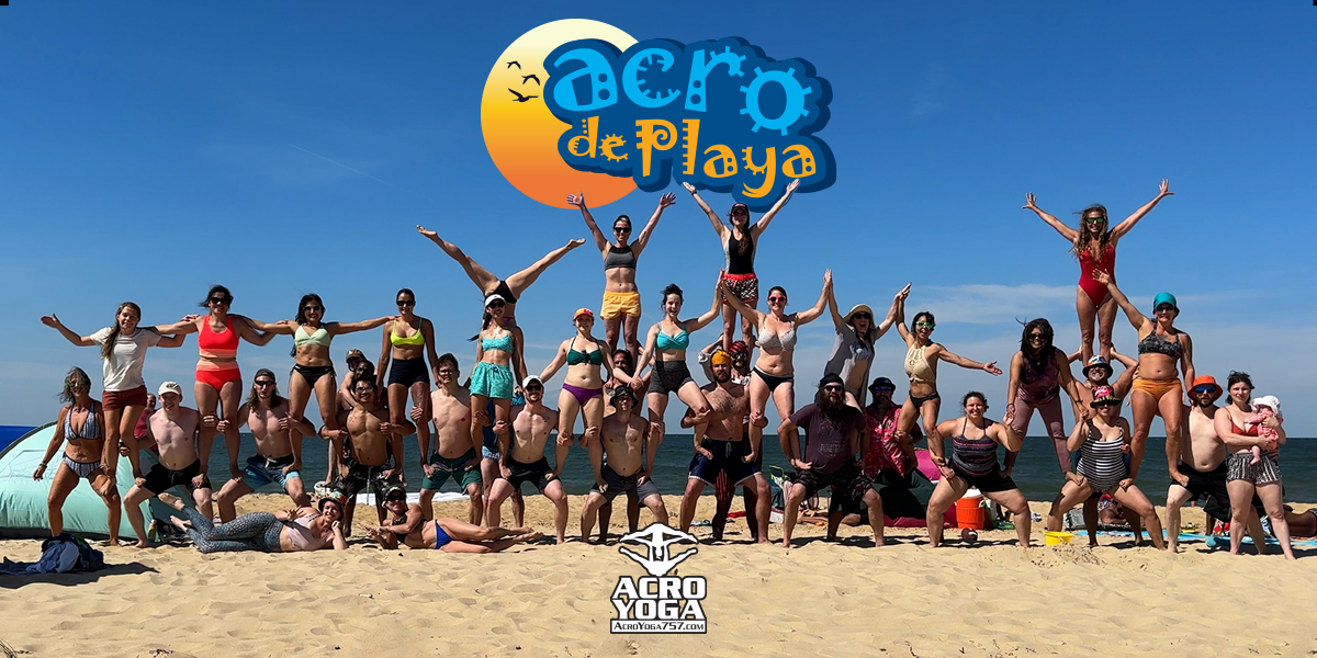 AcroDePlaya Acro Yoga Group Pose